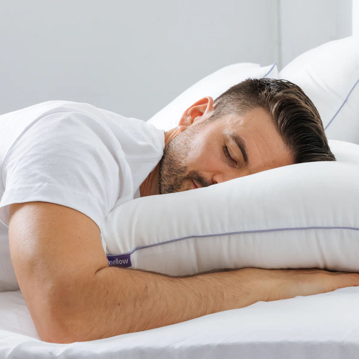 Waterproof & Stain-Resistant Hotel Pillow - Image 10
